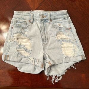 American Eagle Outfitters Women’s light Wash Denim Shorts